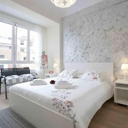 Bayquest | Zurriola Beach Apartment San Sebastian