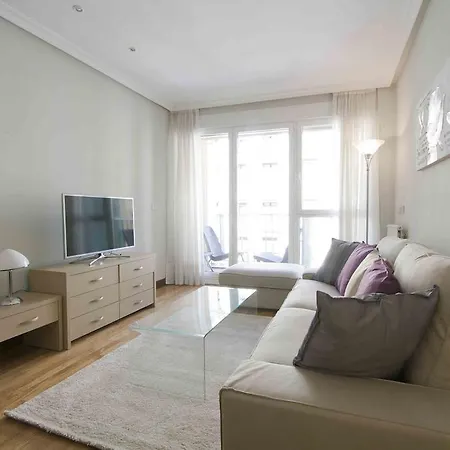 Bayquest | Zurriola Beach Apartment San Sebastian